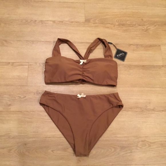 Women’s High Cut Bikini Set - Picture 4 of 6